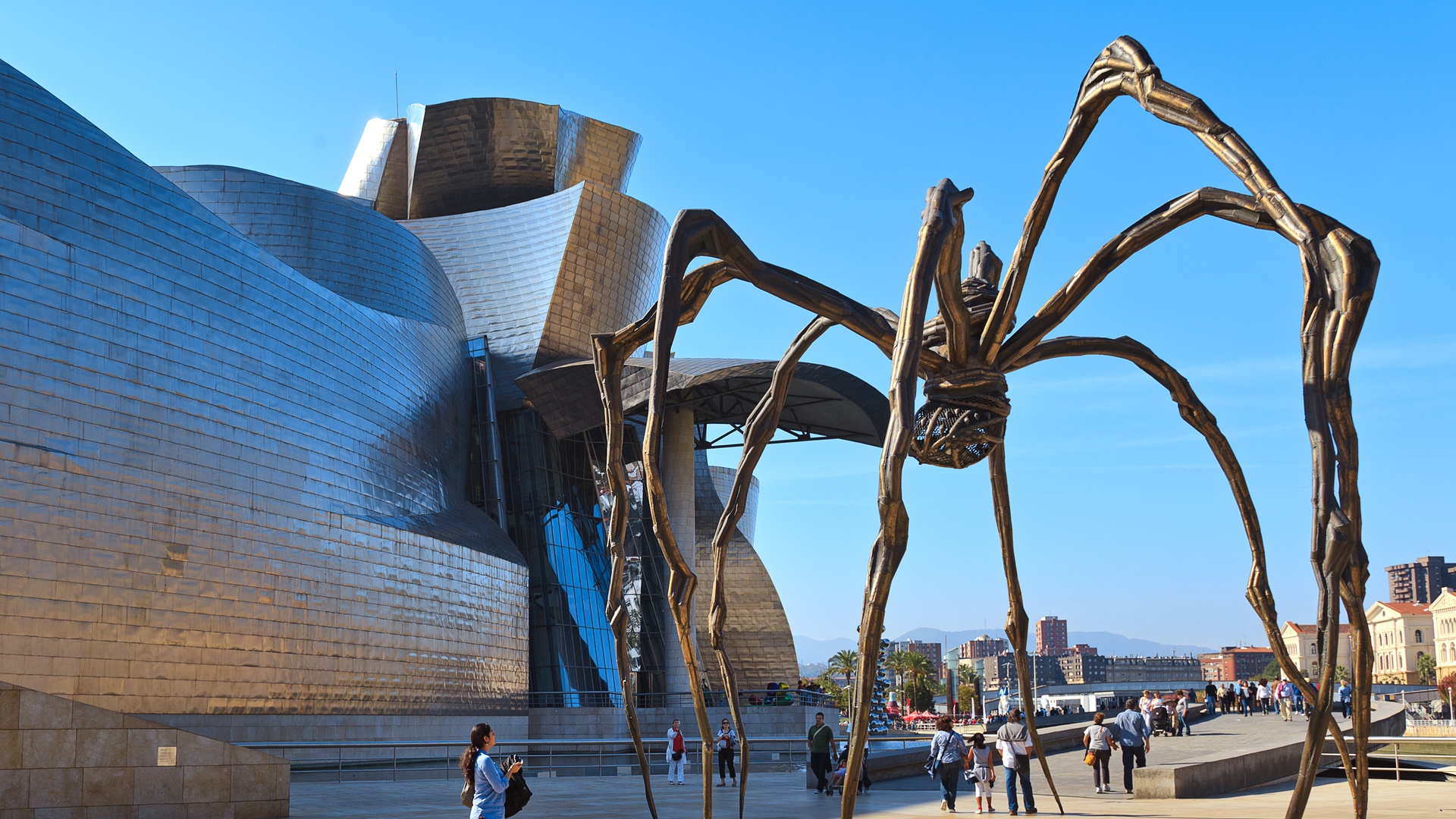 Spider sculpture